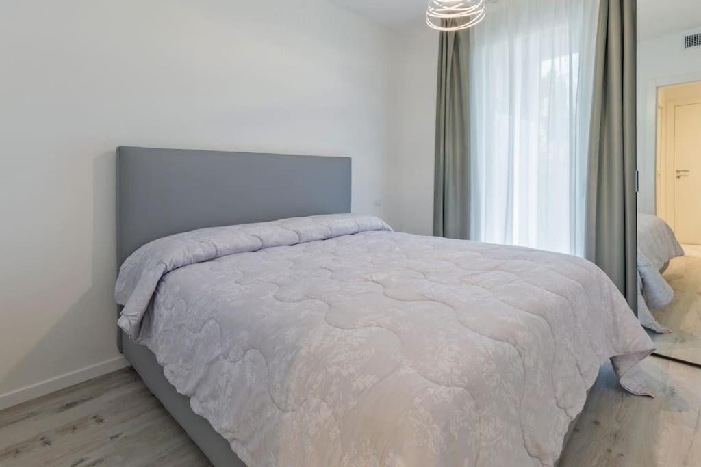 Wave Island! Luxury Resort A Jesolo - Piscina E Park Free! Экстерьер фото