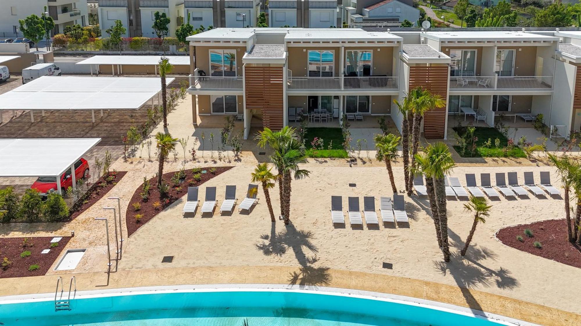 Wave Island! Luxury Resort A Jesolo - Piscina E Park Free! Экстерьер фото
